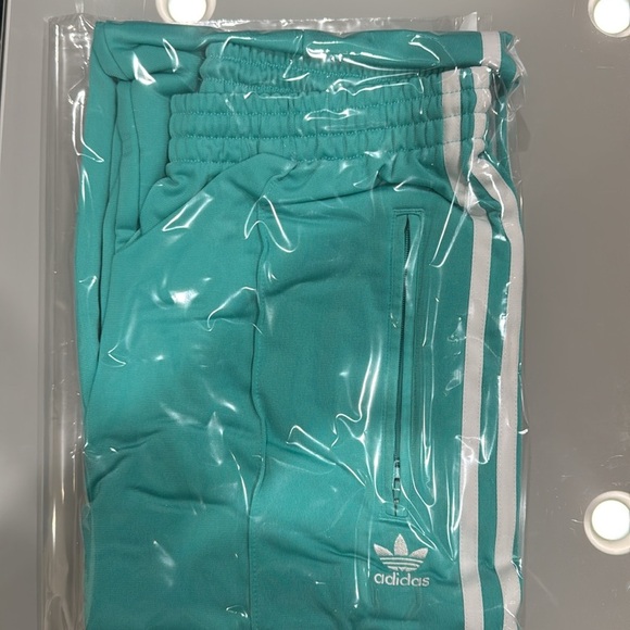 NWOT Joggers Monogram - Picture 3 of 4